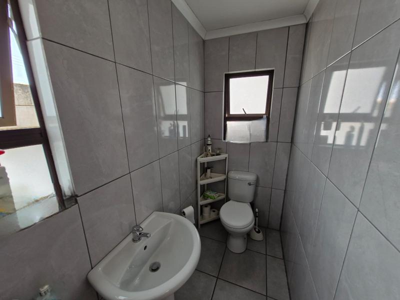 3 Bedroom Property for Sale in Pacaltsdorp Western Cape